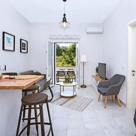 Lägenhet Domus Lux By Konnect Corfu (city)